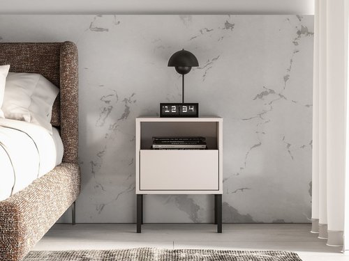 Прикроватная тумбочка