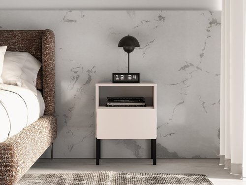 Прикроватная тумбочка